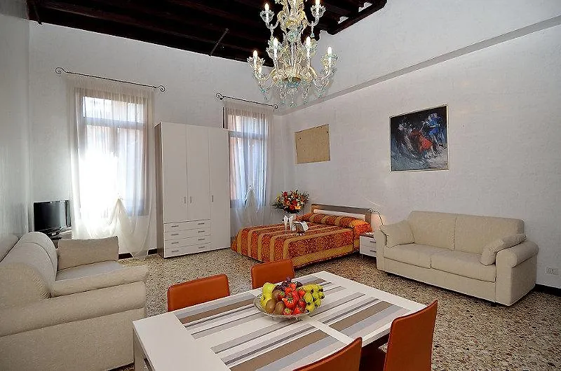 Ca Sant'Angelo Apartment Venice 0*,