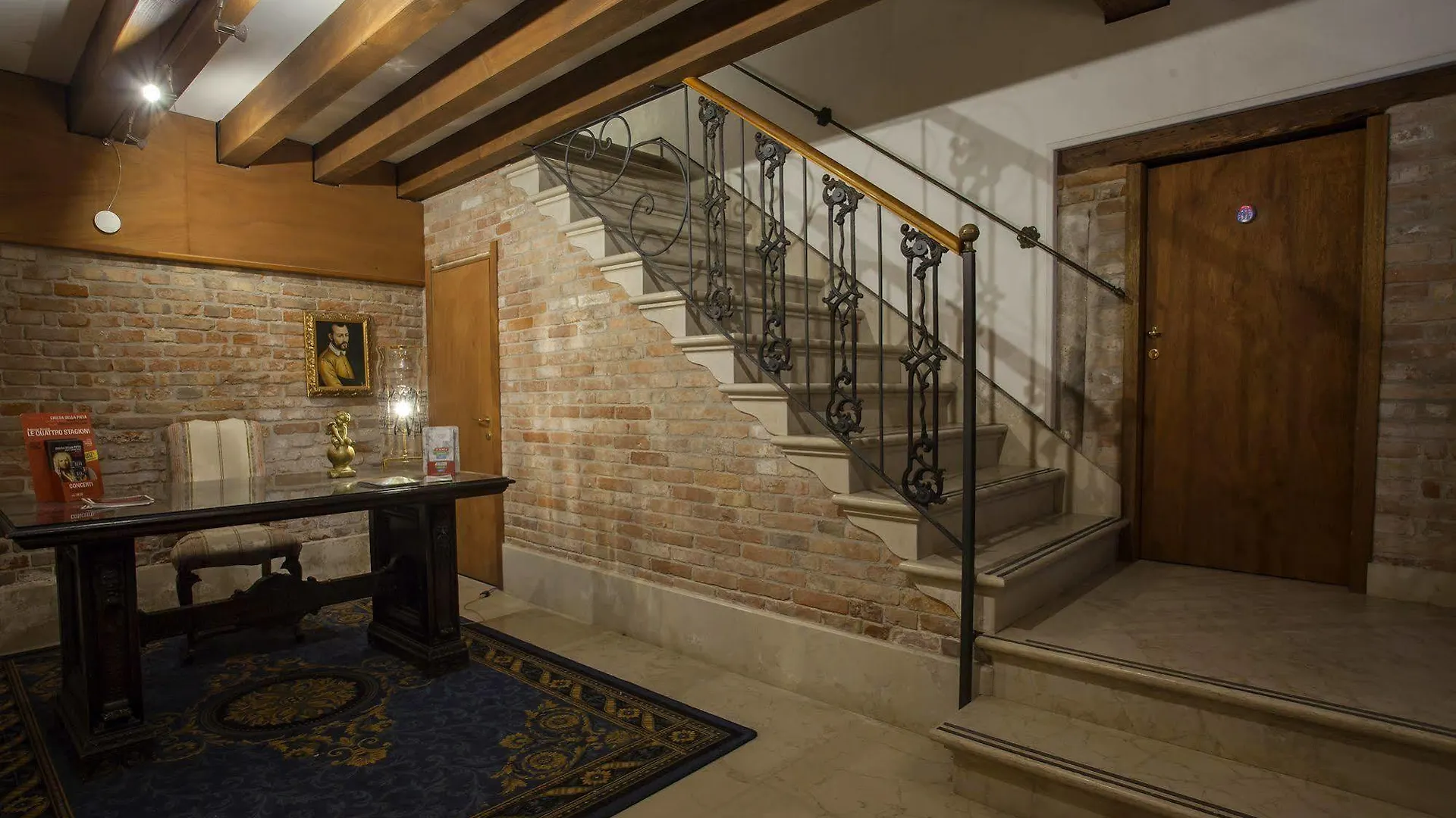 Ca Sant'Angelo Apartment Venice