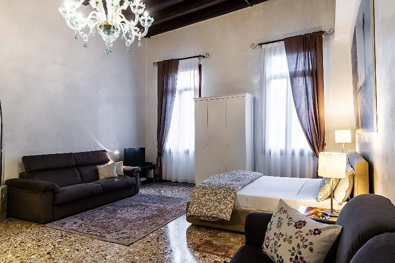 Ca Sant'Angelo Apartment Venice